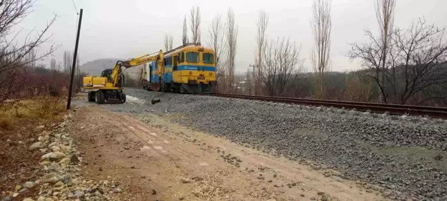 Malatya'da Lokomotif Raylardan Çıktı, Panic Yarattı