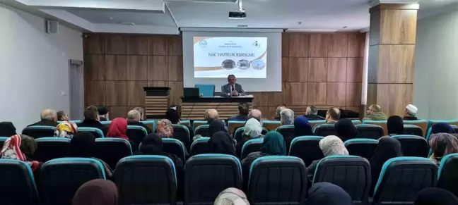 Bayburt'ta Umre Hazırlık Semineri Düzenlendi