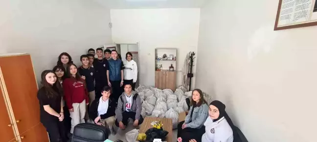 Afyon Lisesi'nden Ramazan'da Dayanışma Örneği
