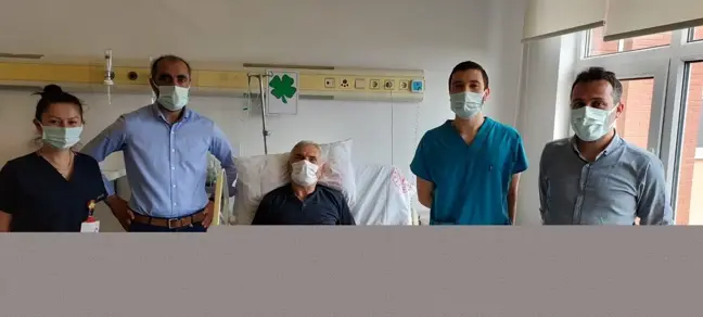 Bolu'da akciğerinde 5 yıldır lades kemiği bulunan kişi ameliyat edildi