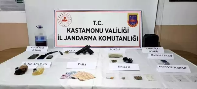 Kastamonu'da Uyuşturucu Operasyonu: Üç Şüpheli Tutuklandı