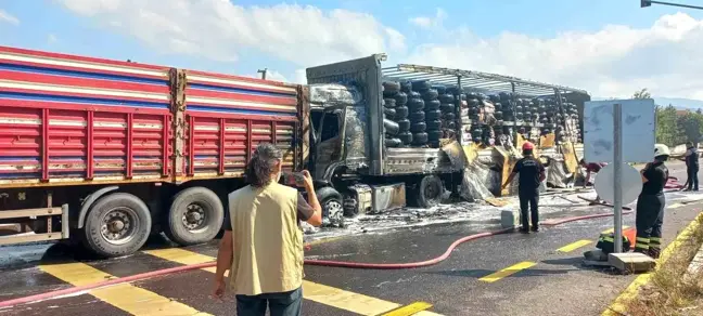 Bolu Dağı'nda LPG Tankları Taşıyan Tırda Yangın Çıktı