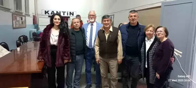 Eskişehir Ahi Evran Lisesi'nde Mezunlar İftar Yemeğinde Buluştu