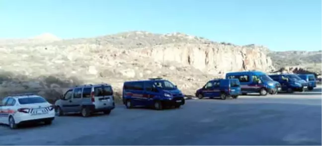 Hırsızlık Şüphelileri Jandarma ile Çatıştı: 1 Ölü