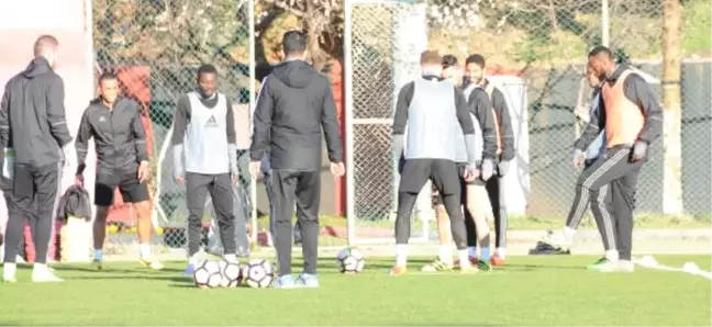 Gaziantepspor'da Çalışmalara Devam Ediyor