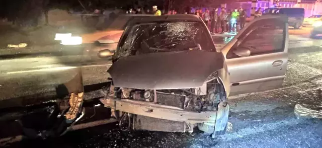 Manisa'da trafik kazası: 4 kişi yaralandı