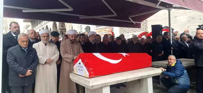 Eski Diyanet İşleri Başkanı Doğan, İstanbul'da toprağa verildi