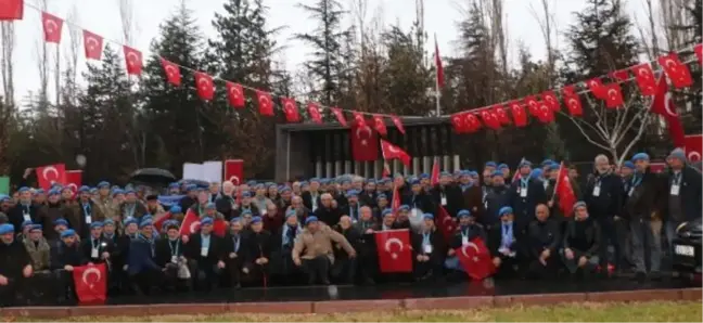 Kayseri'de 7 yıl önce terör saldırısında şehit olan 15 asker anıldı