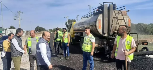 Kırklareli'de Köy Yollarında Asfaltlama Çalışmaları Devam Ediyor