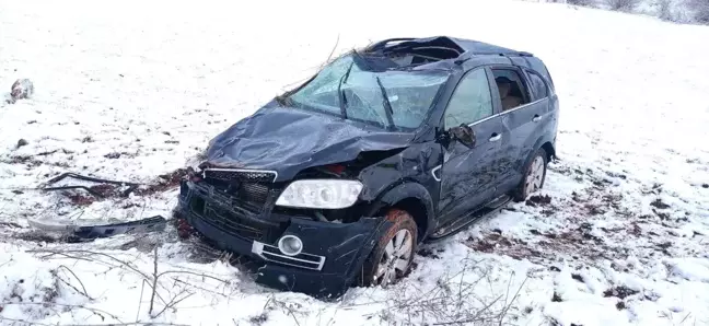 Çorum'da Cipin Şarampole Yuvarlanması Sonucu 1 Yaralı