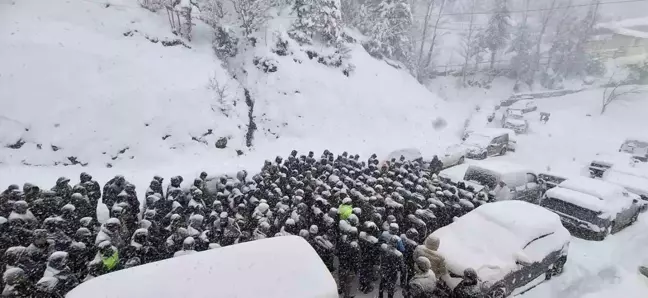 Kastamonu'da trafik kazasında hayatını kaybeden genç toprağa verildi