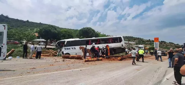 Çanakkale'de Feci Kaza: 8 Kişi Hayatını Kaybetti