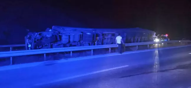 Çorum haberi | Çorum'da devrilen tırdaki iki kişi yaralandı