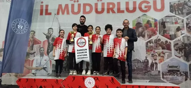 Samsun'da Floor Curling Müsabakalarında Asarcık Atatürk Ortaokulu Takımı Başarılı