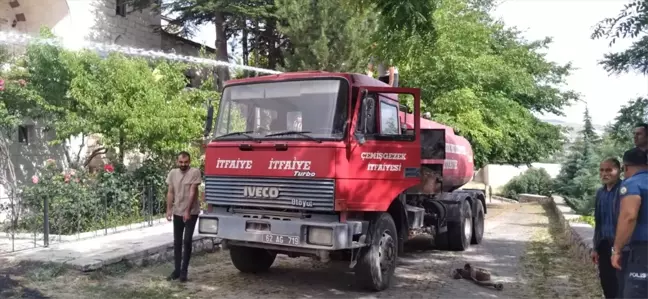 Tunceli'de çıkan yangın itfaiye ekipleri tarafından söndürüldü