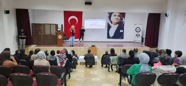 Elazığ'da 'En İyi Narkotik Polisi Anne Projesi' Toplantısı Düzenlendi