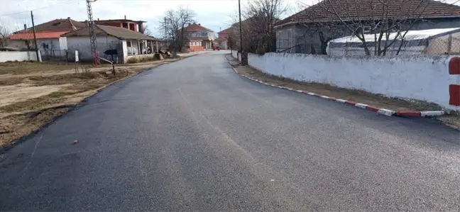 Edirne İl Özel İdaresi, Köy Yollarını Sıcak Asfaltla Kaplıyor