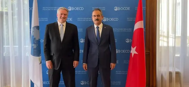 Bakan Özer,