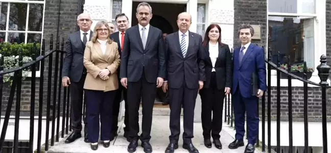 Milli Eğitim Bakanı Özer'den KKTC Cumhurbaşkanı Tatar'a geçmiş olsun ziyareti