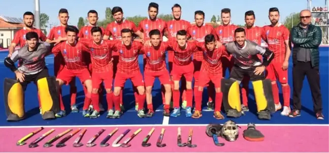 Hokeyde Türkiye'nin Gururu Gaziantep Polisgücü Spor