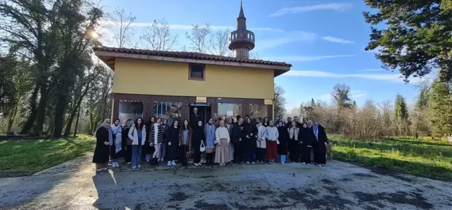 Sakarya Üniversitesi'nden Tarihi Mekanlara Ziyaret ve Hz. Mevlana Anma Etkinliği