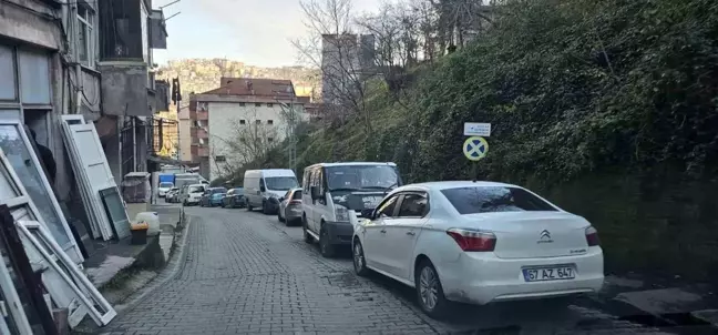 Zonguldak'ta Düzensiz Parklar Trafiği Olumsuz Etkiliyor