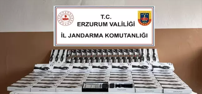 Erzurum'da Kaçakçılık Operasyonu: 115 Akıllı Saat Ele Geçirildi
