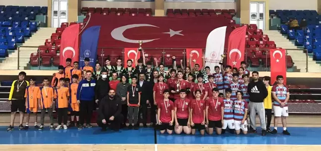 Hentbolda Düzce'yi temsil edecekler belli oldu