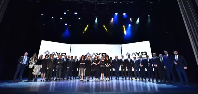Türkiye'nin 1 Numaralı Markaları'nda Ödüller Verildi