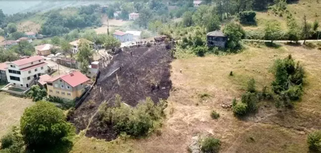 Kastamonu'da Tarlada Çıkan Anız Yangını Kontrol Altına Alındı