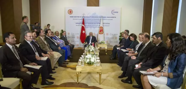 Pakistan Senato Başkan Yardımcısı 3. MSEAP'ın Oturumlarında Anahtar Toplantılar Düzenledi