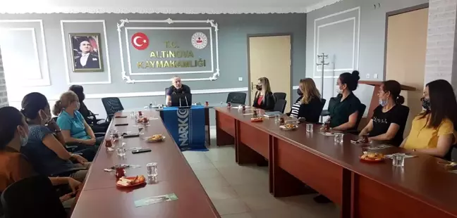 Altınova'da anne ve anne adaylarına narko semineri