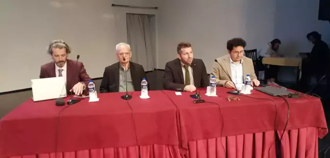 Afyonkarahisar'da Yunus Emre paneli düzenlendi