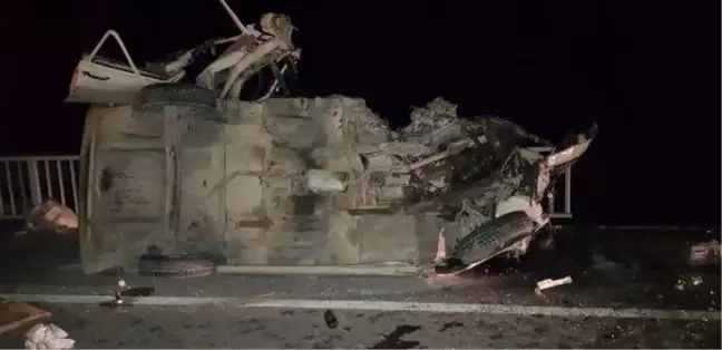 Gediz'de Trafik Kazası: 1'i Ağır 6 Yaralı