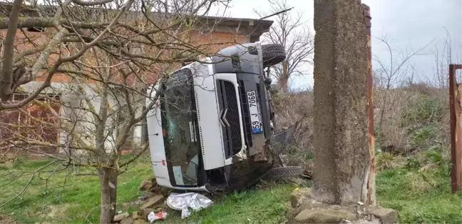 Öğrenci Servisi Devrildi: 5 Yaralı