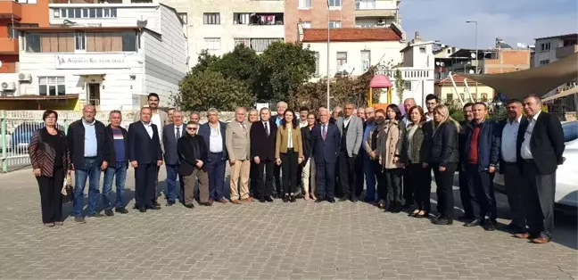 Nazilli CHP'de eski Başkan Deveci ve ekibi basınla buluştu