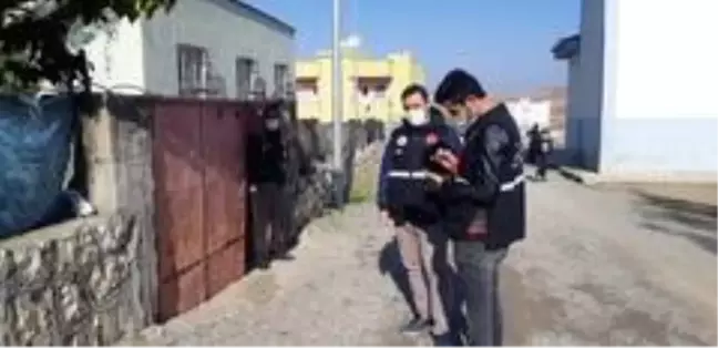 Siirt'te 40 kişilik teknik ekip deprem hasar tespit çalışmalarına devam ediyor