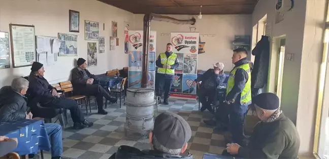 Edirne Jandarma Komutanlığı Vatandaşlara Trafik Eğitimi Veriyor