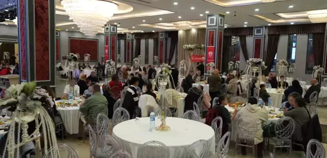 Kırıkkale Valisi Makas ve eşi, koruyucu ailelerle iftar sofrasında buluştu