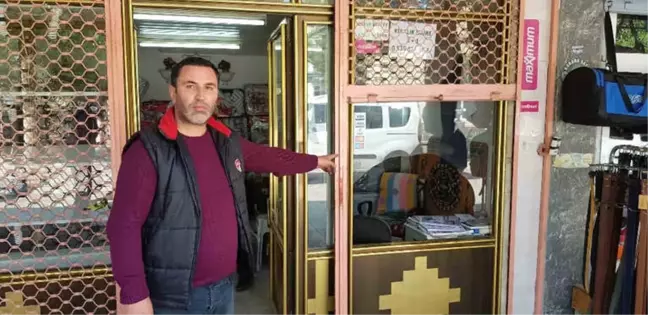 Alarm Çalınca Girdiği Kuyumcuyu Soyamadan Kaçtı