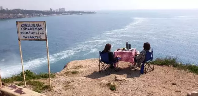 Antalya falezlerinde 'ölümüne keyif'