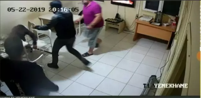 Giresun'da Gri listedeki teröristin yakalanma anı güvenlik kameralarına böyle yansıdı