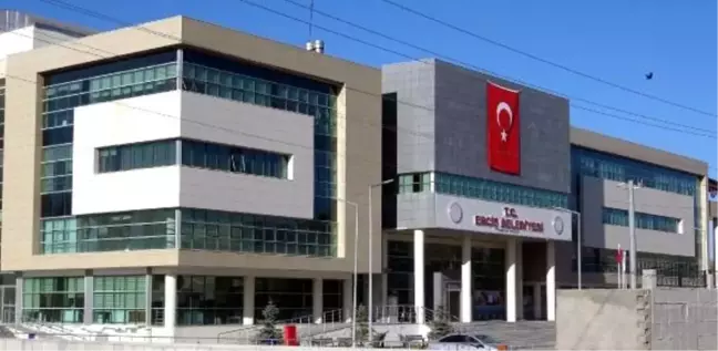 Erciş belediye başkanı hdp'li çetin gözaltına alındı (2)