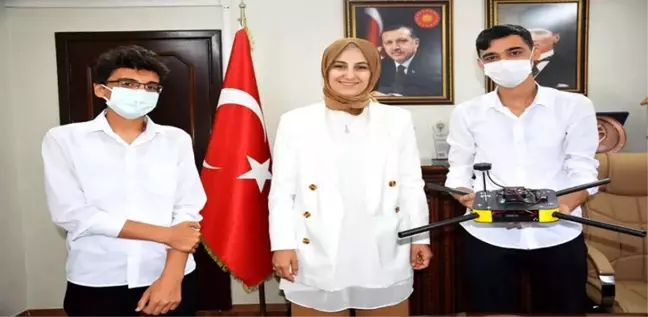 Başarılı Öğrenciler Başkan Ayşe Çakmak'a İha'yı Tanıttı