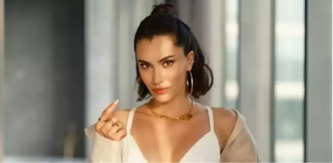Hande Doğandemir kimdir? Hande Doğandemir kaç yaşında, nereli? Hande Doğandemir sevgilisi kim?
