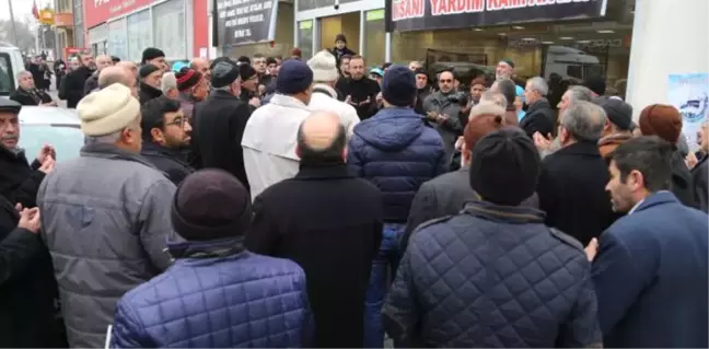 Haleplilere 3 Tır Yardım Malzemesi Gönderildi