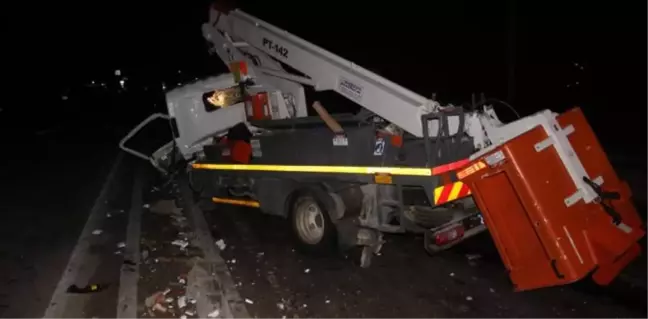 Tokat'ta Kamyonet ile Otobüs Çarpıştı: 1 Ölü, 3 Yaralı