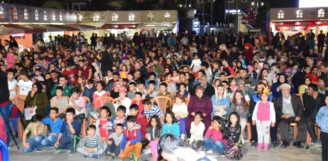 Aksaray'da Ramazan Sokağı'nda Şehitlere Kur'an-ı Kerim Okuttu