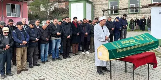 Nuri Bilge Ceylan... ANNEYE MÜTEVAZI UĞURLAMA!