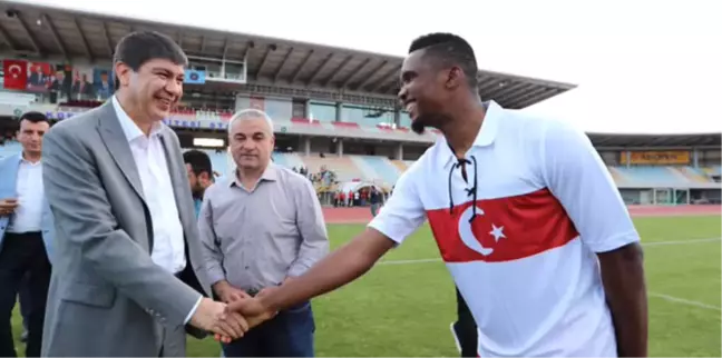 Eto'o, Türk Milli Takımı Formasını Giydi